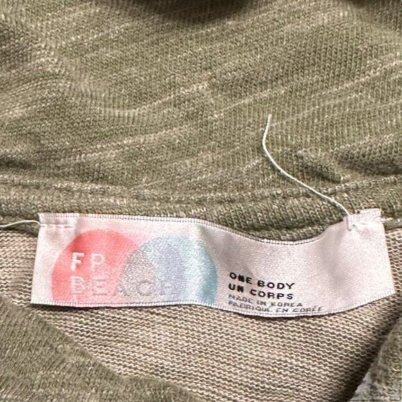 Free People Beach One Body Green Cowl Neck Cocoon Sweatshirt Size Small - Picture 4 of 7